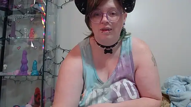 Pupghostt online show from April 24, 1:14 pm