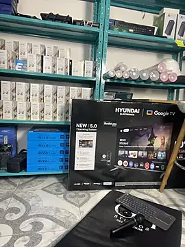 Emilyy05  online show from June 13, 7:50 am
