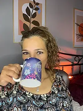 JennaMilf  online show from April 28, 3:49 pm