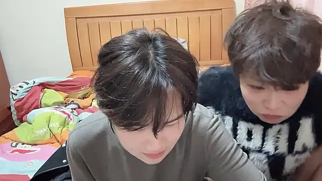 Snapshot of junnan001 chatting on February 4, 11:02 am junnan001 online show from February 4, 11:02 am