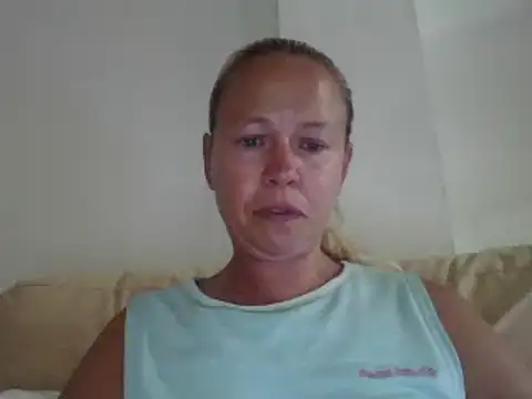 jennyblondeuk online show from June 11, 8:27 pm