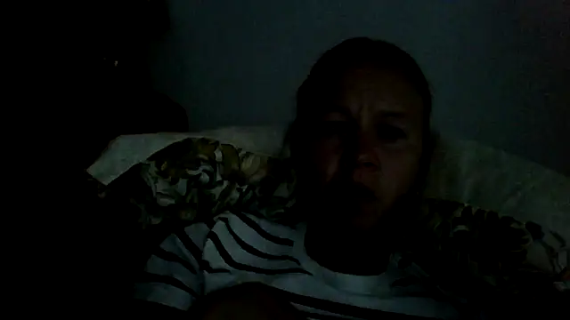 jennyblondeuk online show from July 14, 8:02 pm