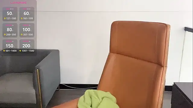 Yuer-77 online show from March 17, 12:09 pm