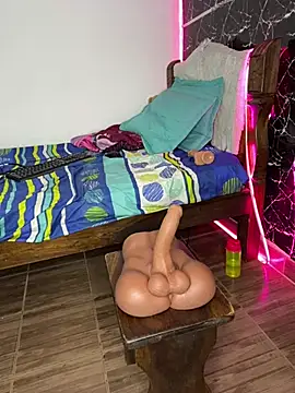 TheSexyLaura online show from March 9, 9:07 pm