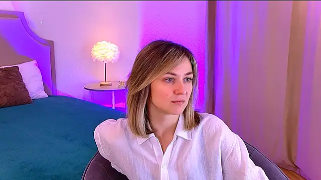 EmeraldGlow online show from January 14, 2:44 pm