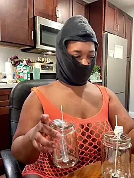 Ghoulsnooze 19 online show from January 8, 9:52 pm