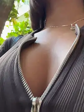 Irina Velvett online show from May 3, 3:26 pm