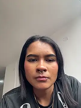 Chloe cortes online show from February 8, 7:39 pm