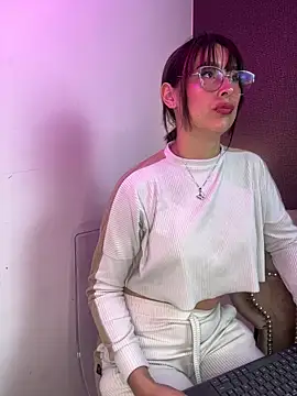 luna gv online show from March 10, 10:41 am