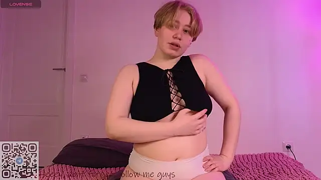 starsonthesky online show from April 28, 12:53 pm