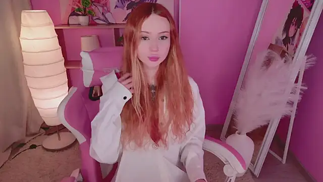 Zoe  Page online show from March 16, 1:59 pm