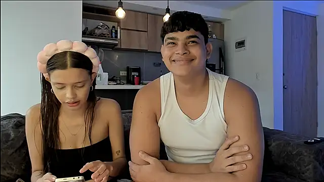 Nicole and thiago1 online show from January 8, 2:10 pm