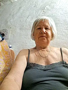 KlaudiaDarling online show from July 29, 2:00 am