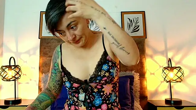 kat paradise online show from July 26, 11:51 am