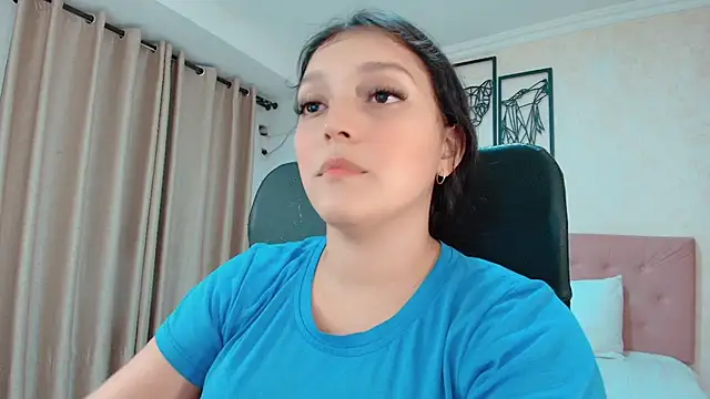 littlemolly walcott online show from July 7, 11:40 pm