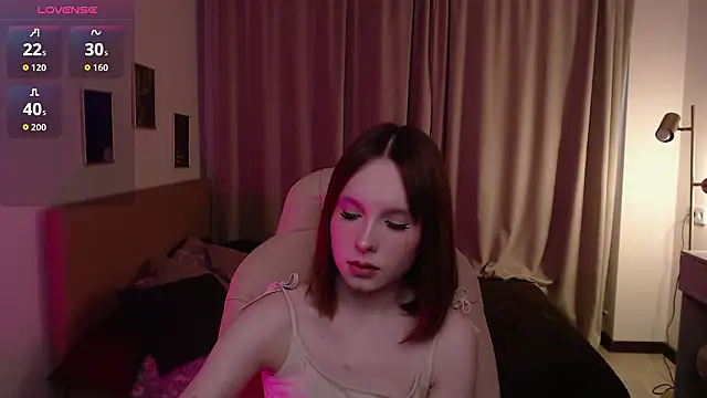 Haya Harareet online show from March 1, 8:14 am