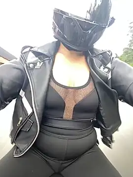 Scarlet auraa online show from July 24, 7:33 pm