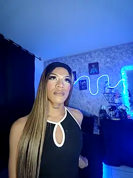 Isis Hot   online show from April 30, 3:12 am