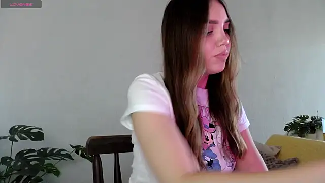 NebulaHavenn online show from March 17, 5:50 pm