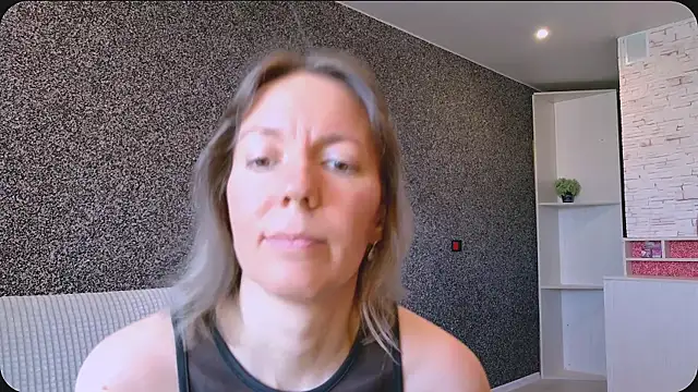 Amanda Luxe online show from June 29, 4:19 am
