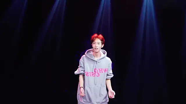 BOYGAYHOUSE1 online show from January 18, 11:28 am