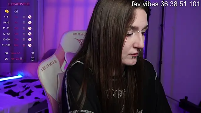 Alice Goth online show from June 22, 3:36 am