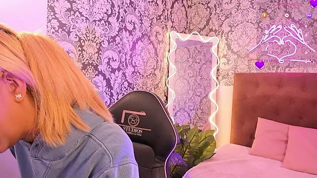 IRINA TAY1 online show from February 20, 4:11 am