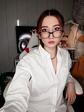 Moon Flora online show from January 17, 6:21 am