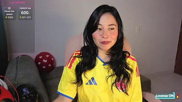 LolaOpalX online show from June 18, 12:01 am