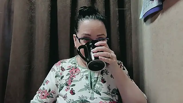 infinity loveliness online show from February 27, 10:15 am