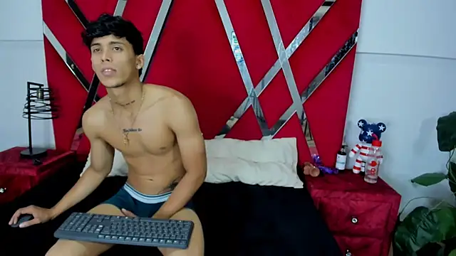 aishaxht online show from April 30, 8:57 pm