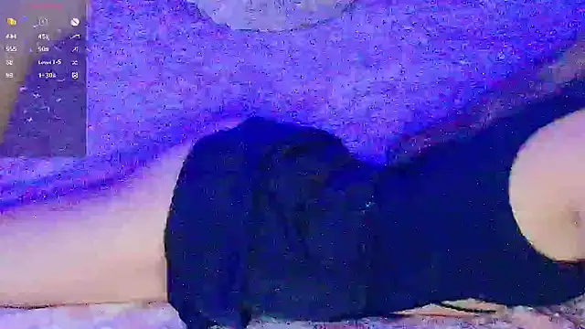 secretluv online show from July 7, 5:21 am