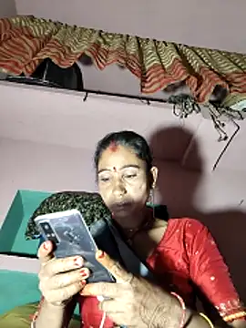 lodhi8080 online show from April 30, 7:08 pm
