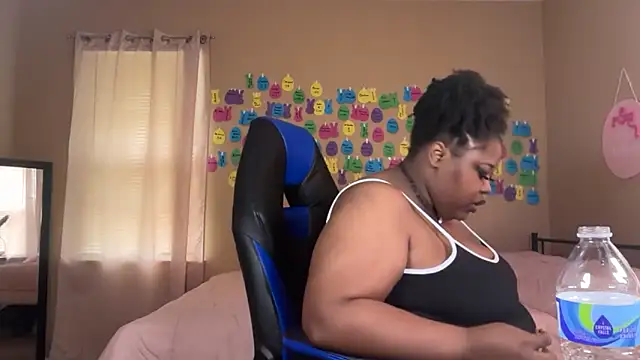 Chocolatebunnyxx96 online show from June 21, 6:45 pm