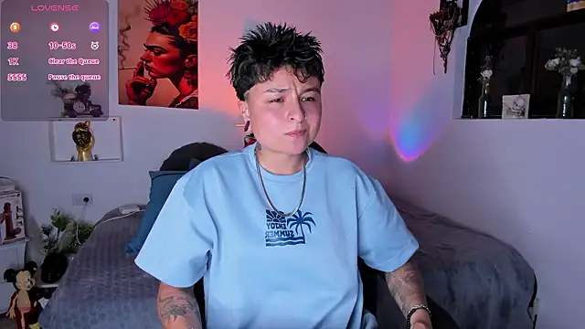 Zury Ramirez online show from February 26, 11:04 pm