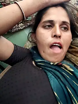 Bhavna8080 online show from June 11, 3:36 am