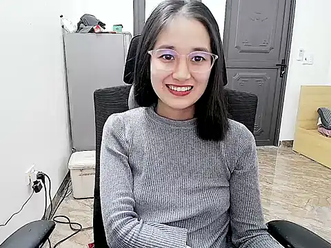 Shulee- online show from January 6, 4:05 am