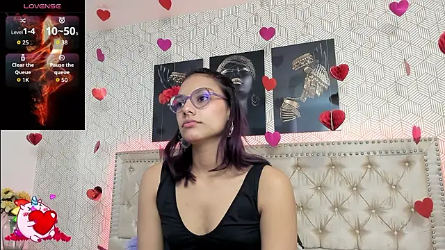 MeganRosseX online show from February 7, 8:35 pm