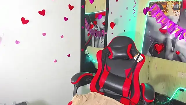 honeyluxe  online show from March 11, 4:17 am