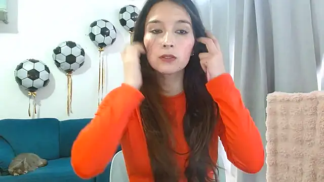 Almaglow  online show from July 7, 1:58 pm
