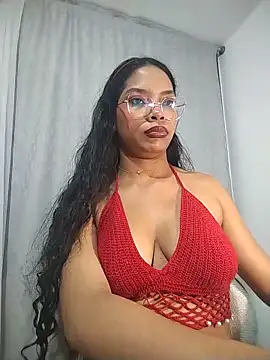 KATALINA SANTANA  online show from June 11, 1:05 am
