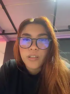 CrystalFairy007 online show from May 4, 4:05 am