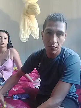 Rodrigohernan19 online show from June 25, 1:35 pm