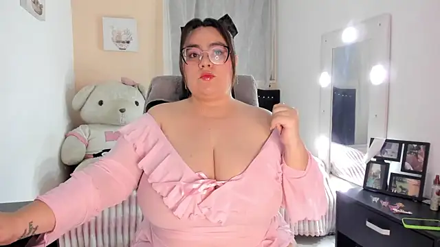 KarlaLannee online show from May 17, 2:33 am
