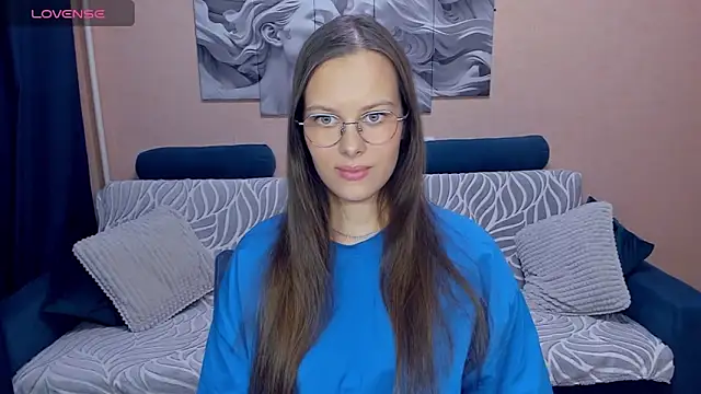 AyumiBlossom online show from February 24, 1:54 pm