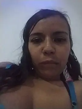 cinthia2011 online show from March 7, 1:56 am