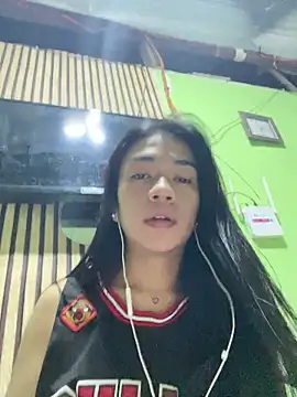 EnviousMaddie online show from March 20, 6:24 pm