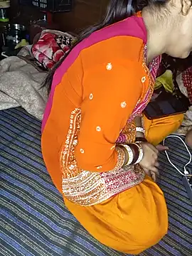 catstar143 online show from March 27, 4:19 pm