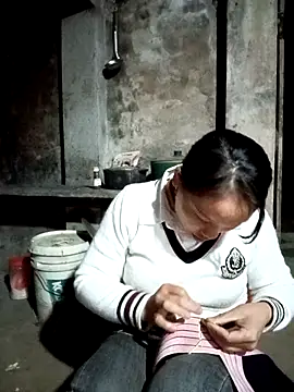 vanvan005 online show from February 11, 11:55 am