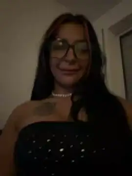 sweetxlayla online show from May 5, 7:50 pm